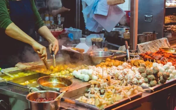 Street Food: Menikmati Kuliner Jalanan Yang Lezat