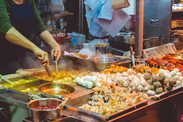 Street Food: Menikmati Kuliner Jalanan Yang Lezat