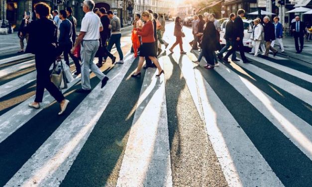 Ragam Kehidupan Dan Perkembangan Sosial Modern