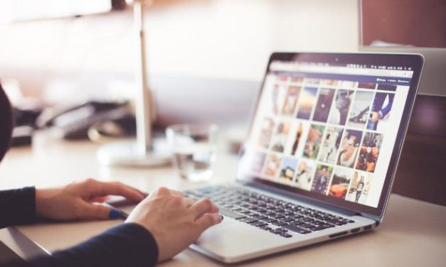 Peran Teknologi Digital Dalam Kehidupan Sehari-Hari
